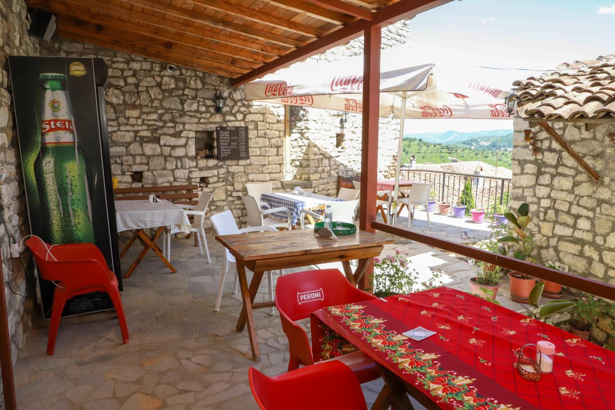 Guest House Vasili بيرات المظهر الخارجي الصورة